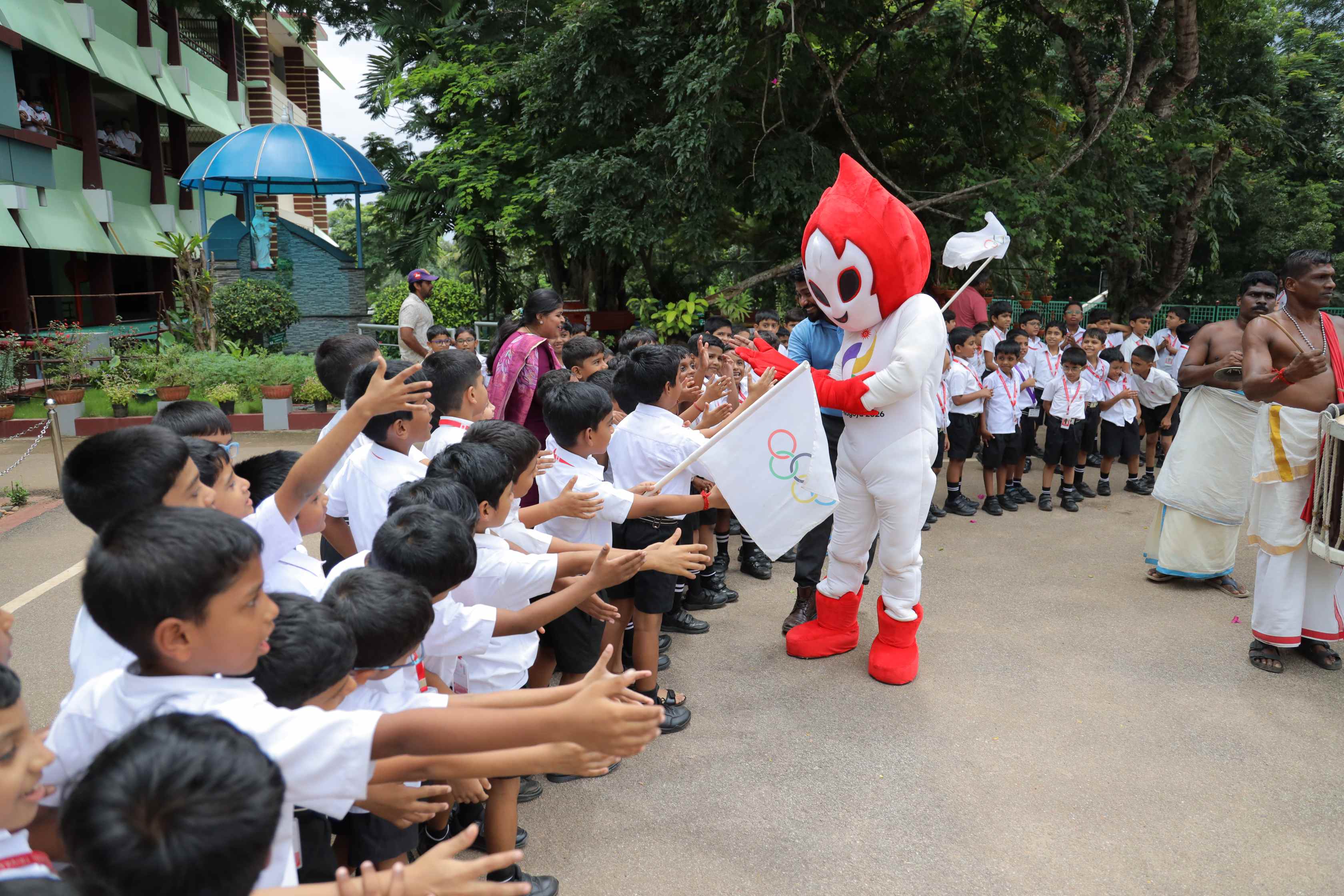 LOYOLA SCHOOL